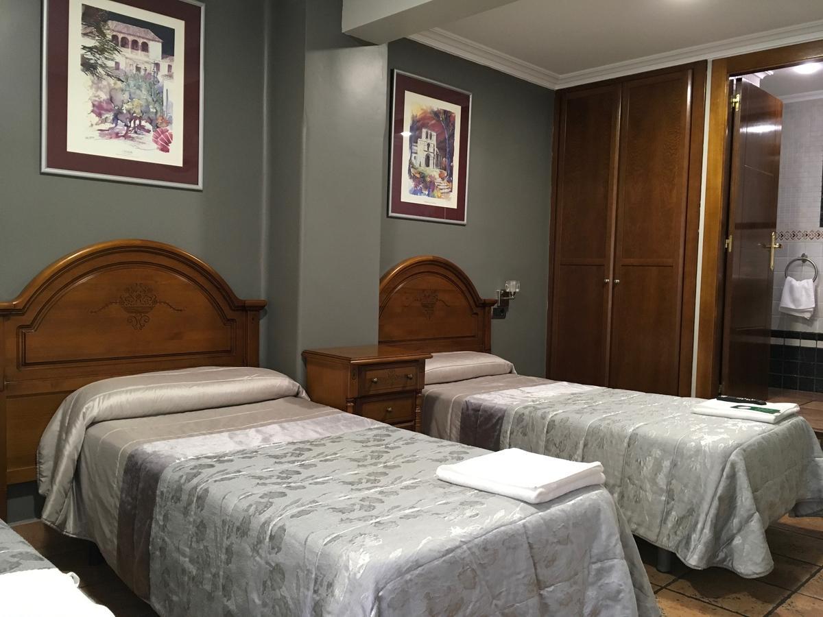 Pension La Redonda โลโกรโญ ภายนอก รูปภาพ