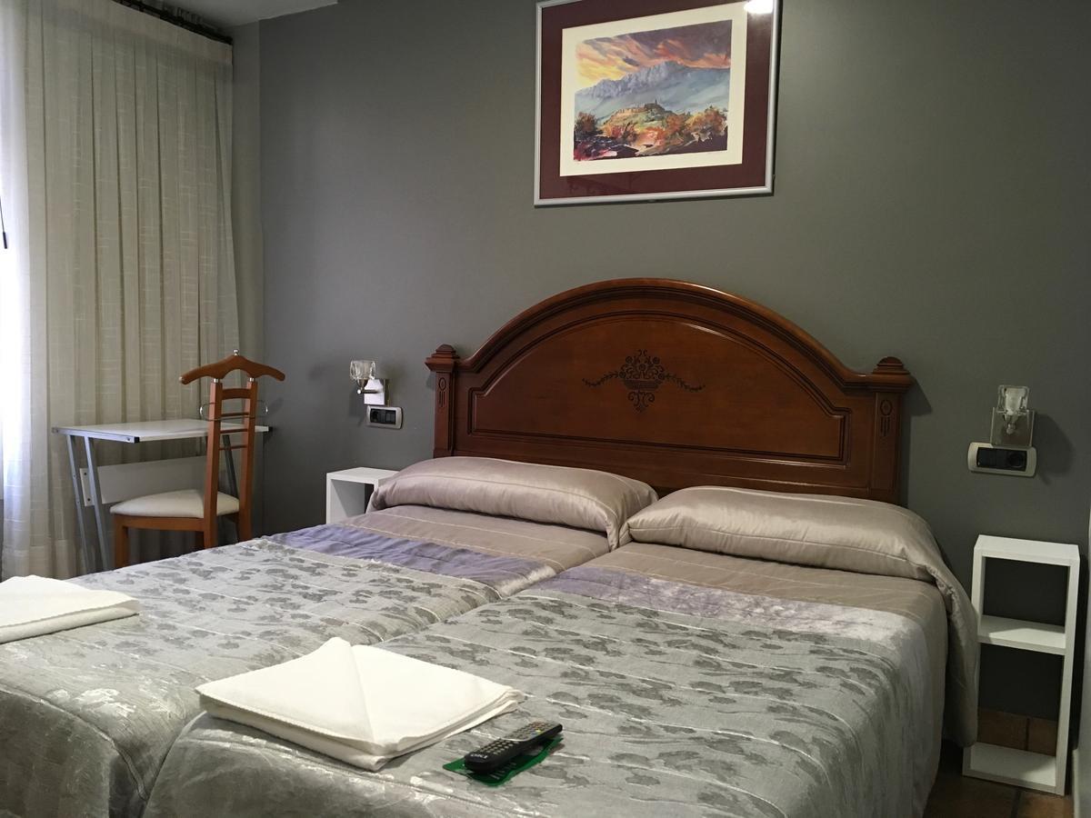 Pension La Redonda โลโกรโญ ภายนอก รูปภาพ