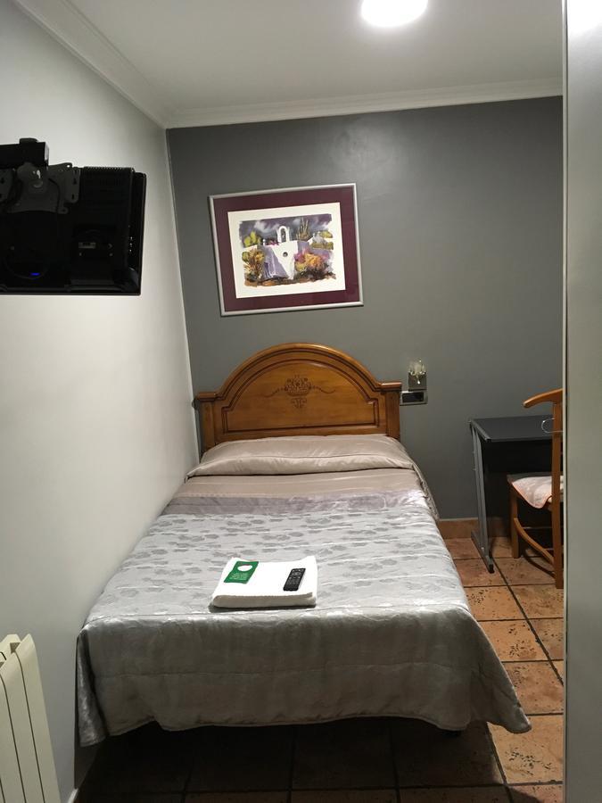 Pension La Redonda โลโกรโญ ภายนอก รูปภาพ